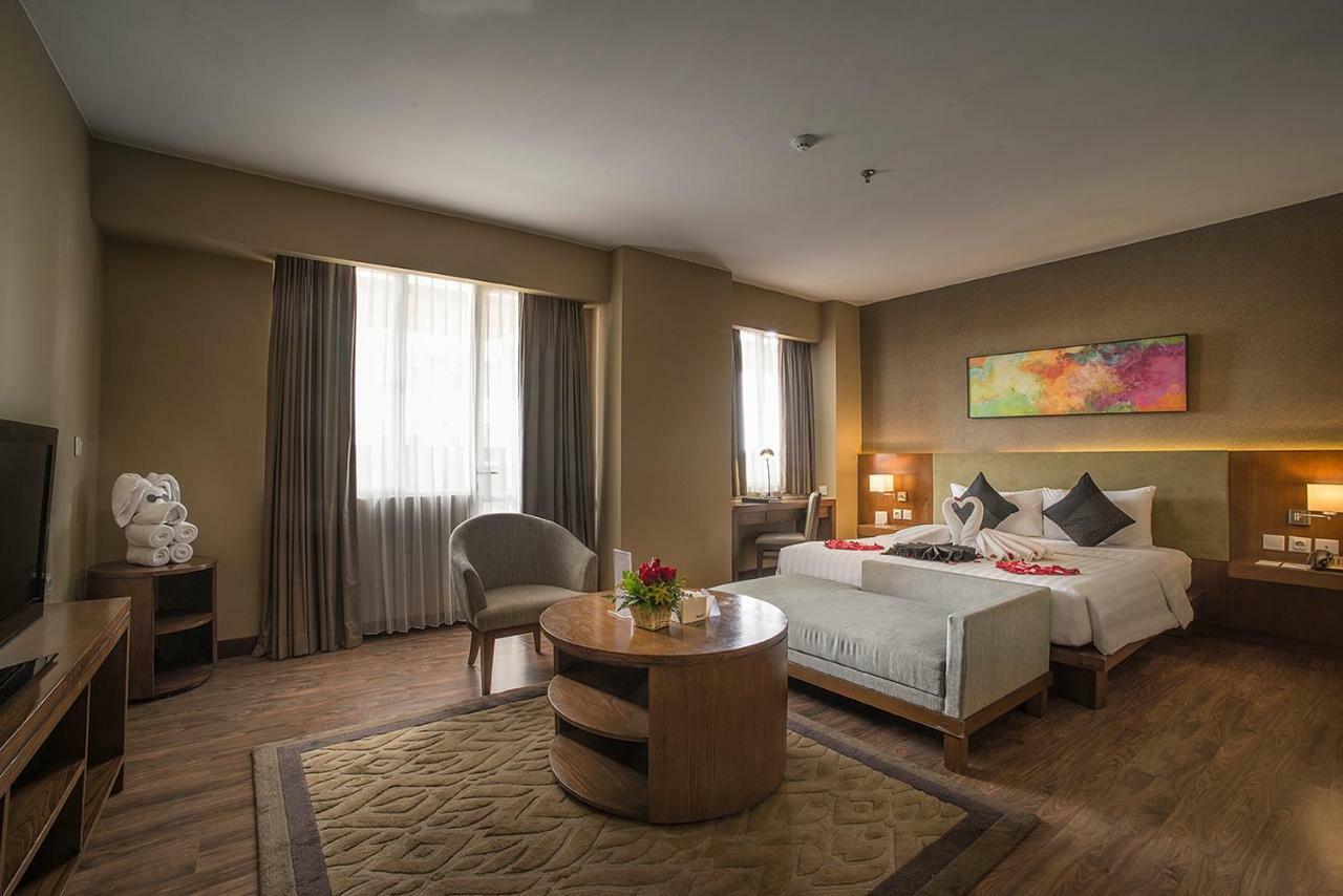 El Hotel Jakarta Eksteriør billede
